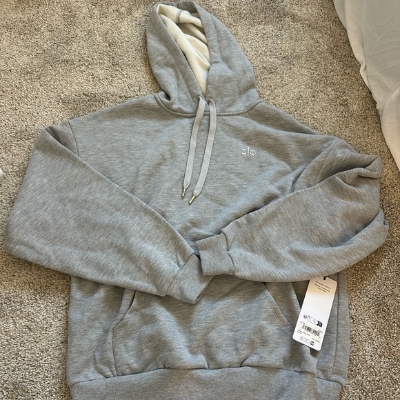 ALO Yoga Sweaters - Alo Accolade Hoodie Heather Gray size M NWT